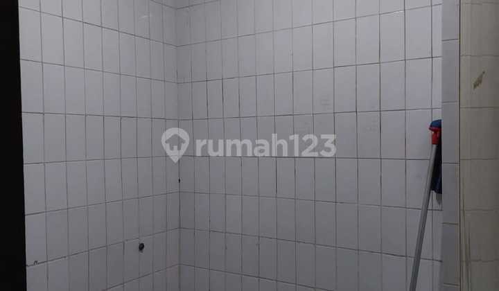 For Rent: Shop House in Teluk Gong Raya, Size 4x15m², with AC & Water Heater For Rent: Shop House in Teluk Gong Raya, Size 4x15m², with AC & Water Heater