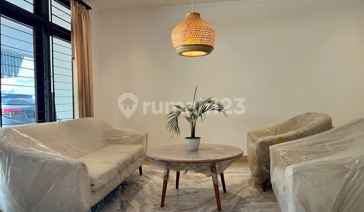 Dijual/Disewakan Rumah di Ancol Barat Lt.14x25m2 Full Furnished 2