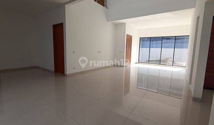 Rumah Sewa / Jual Bangungan Fresh Siap Huni Di Cipaganti Cihampelas Setiabudi Pasteur 2