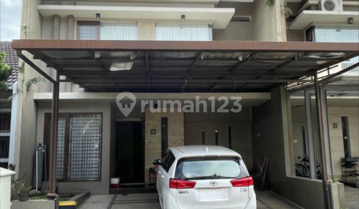 Dijamin Betah Tinggal di Komplek Fasilitas Serba Ada di Singgasana