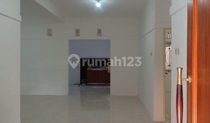 Rumah Terawat Siap Huni Pasti Betah di G B I Ciwastra 2