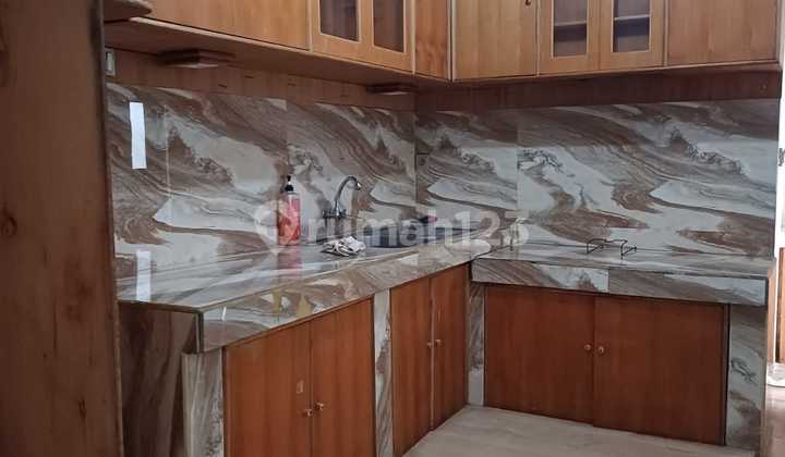 Rumah Bersih Terawat Disewakan 2 Tahun di Antapani 2