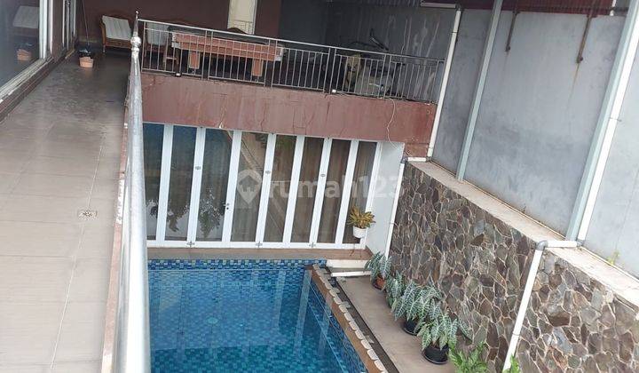 Rumah Legenda Wisata 2 Lantai Kolam Renang Rapih Lt710 Lb500 Nego 1