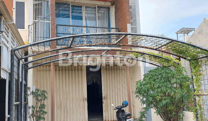ROYAL KETINTANG REGENCY SIAP PAKAI DEKAT RAYA AHMAD YANI