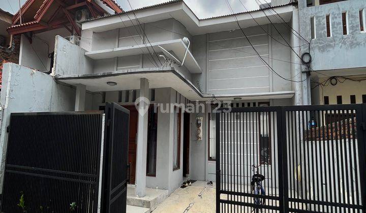 Rumah Jatiwaringan Dekat Area Campus Campus Jakarta Timur 1