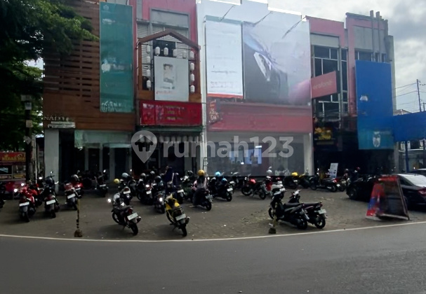 For Sale Shop House in Central Salatiga, Just a Step Away from the Town Square 2