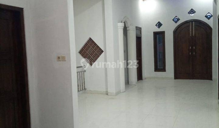 Rumah Megah Row Jalan Lebar Kebakkramat Kaliwuwuh, Karanganya 10