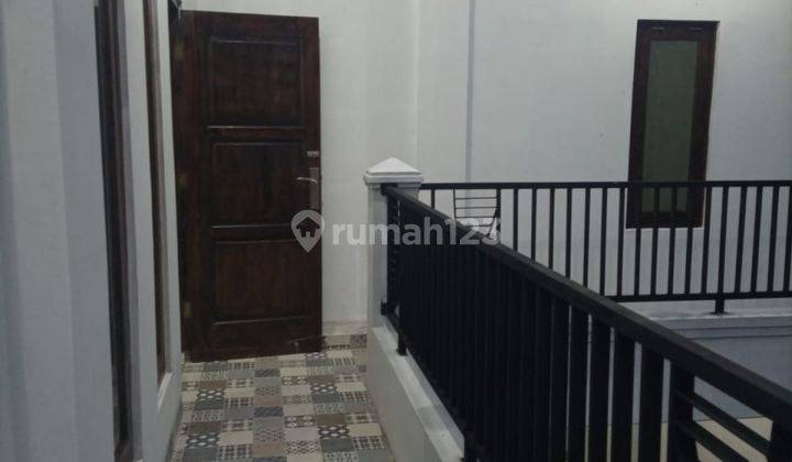 Rumah Megah Row Jalan Lebar Kebakkramat Kaliwuwuh, Karanganya 16