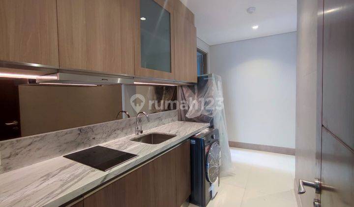 Unit Apartemen Tentrem 3 BR Posisi Hook, City View 