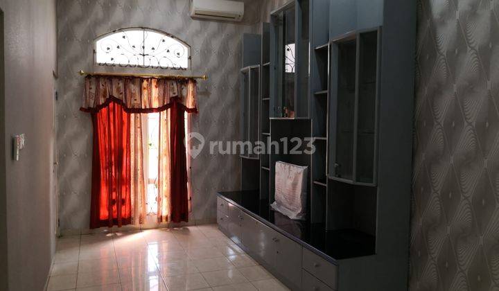 Rumah Cantik 2,5 Lantai di Graha Padma Semarang Include Furnish 1