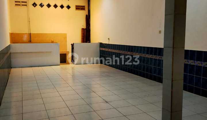 Ruko 2 Lantai Strategis Daerah Keramaian Tlogosari Semarang 2