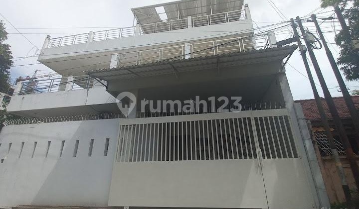 Dijual Rumah Hook 3,5 Lantai Kel Pleburan,Semarang Selatan 1