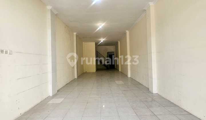 For Rent: 2-Story Shop House by the Roadside in West Semarang 1