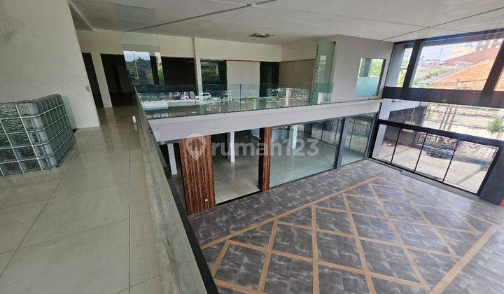 Ruang Usaha Sewa di Dekat Simpang Lima Semarang
