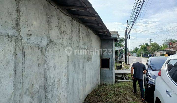 Gudang di Raya Karangawen Demak Halaman Luas Dgn Bangunan Gudang 2