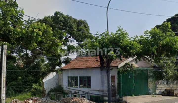 For Sale Land on the Side of the Main Road in Semarang, Upper Lower NJOP 1