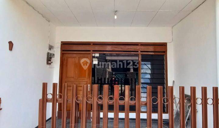 Rumah 1,5 Lantai Brumbungan, Semarang Tengah 1