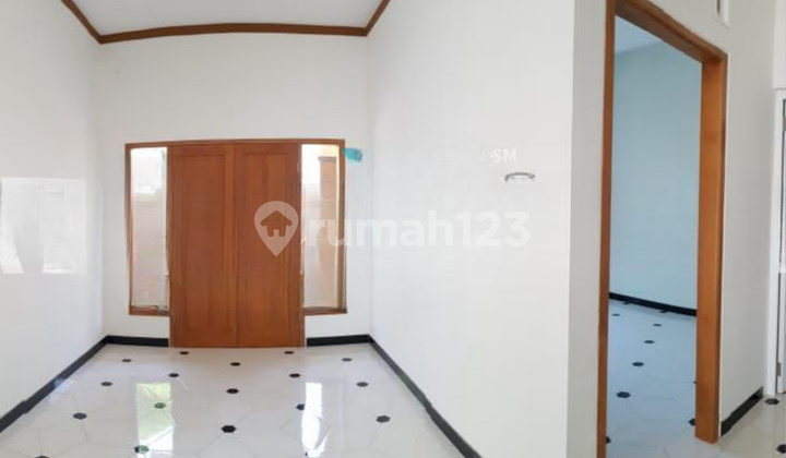 For sale: nice 2-story house in Graha Padma. 2