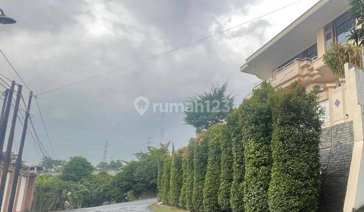 Dijual Rumah Mewah Furnished Hook Banyumanik Semarang 2 Lantai 2