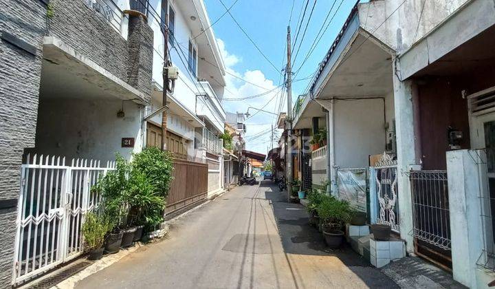 Rumah 1,5 Lantai Brumbungan, Semarang Tengah 2