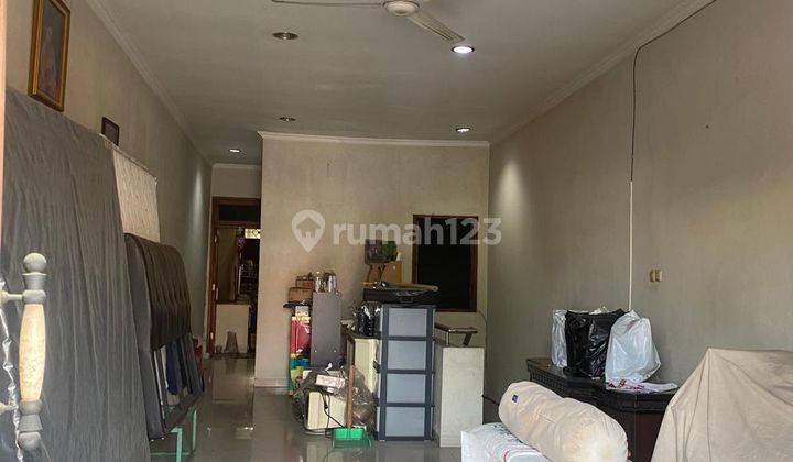 Ruko 2 Lantai Raya Gayamsari Semarang area keraimaian 2