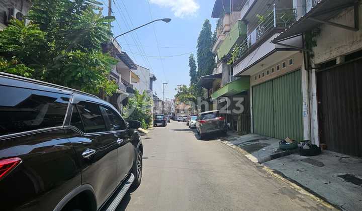 Dijual Ruko 2 Lantai, daerah Pecinan Semarang Dijual Ruko 2 Lantai, daerah Pecinan Semarang