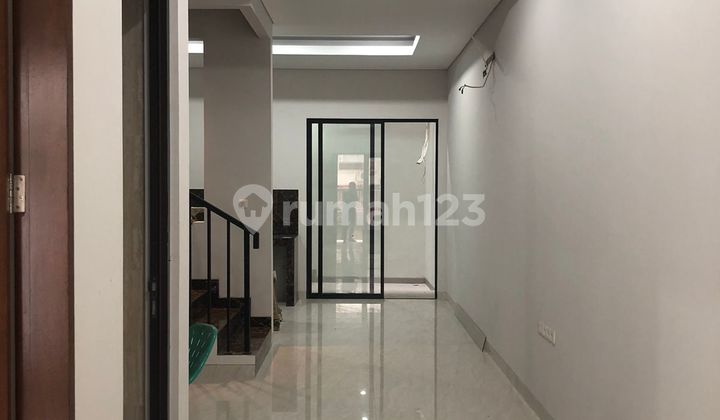 Dijual Rumah Pluit Barat, Brand New Uk 5x20m2 3 Lantai 2