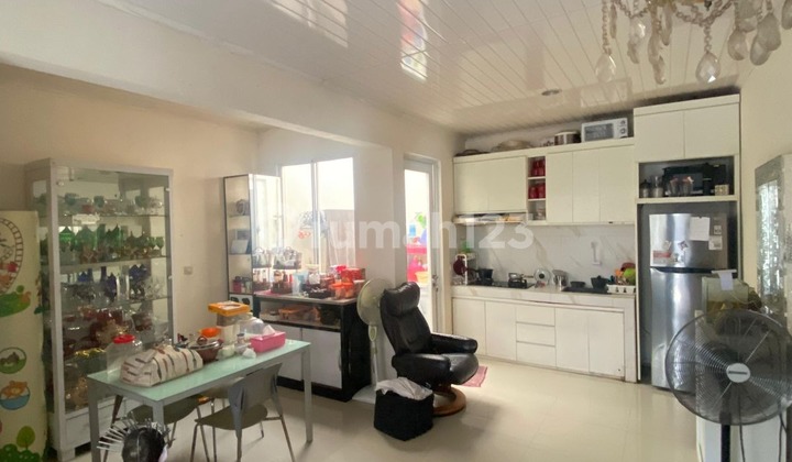 Victoria Garden Bekasi Hook House, Near Mall & Toll, SHM Negotiable 1