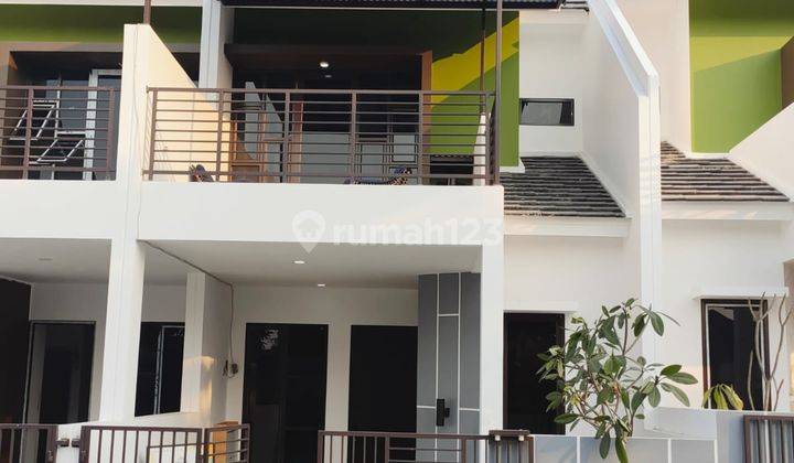 Rumah 2 Lantai Full Furnish Dan Berfasilitas Lengkap  1