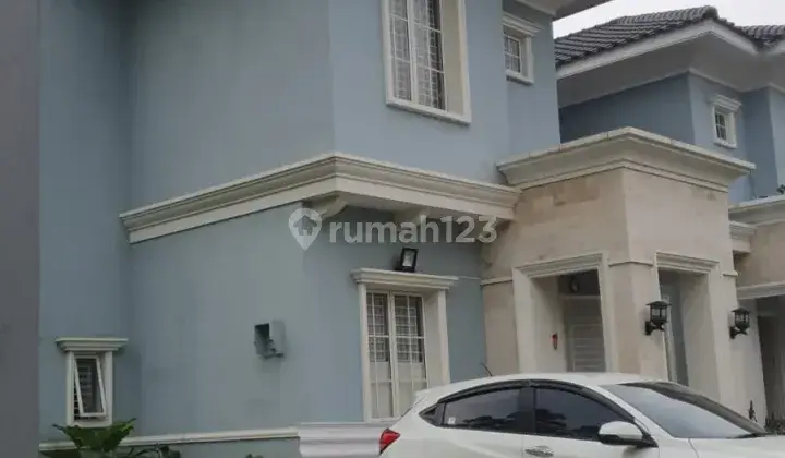 Nego Sampai Deal Rumah 2 Lantai di Suvarna Sutera 2