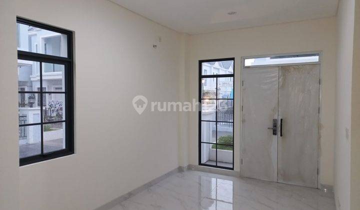Rumah Lavon 2 Swan City Disewakan  8