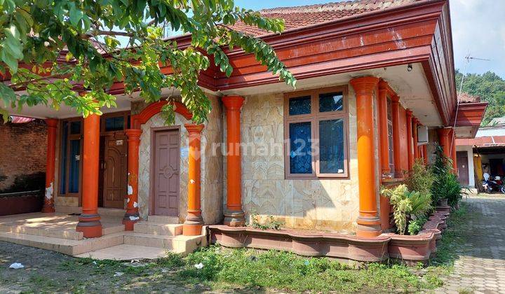 Rumah Hitung Tanah Luas 900 m2 di Jl Perintis Kemerdekaan, Lampung 2