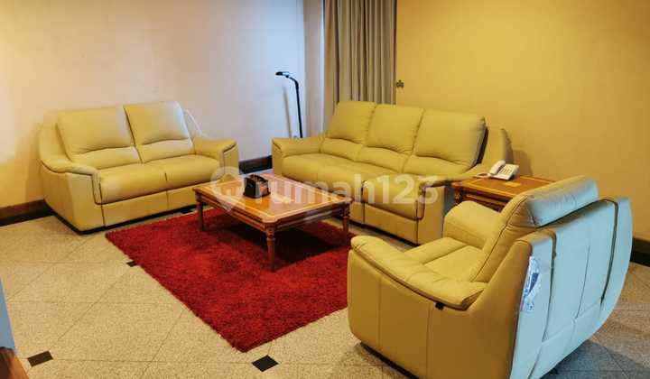Penthouse Apartment Marina Tower Pacific Pantai Mutiara type 4+1 2