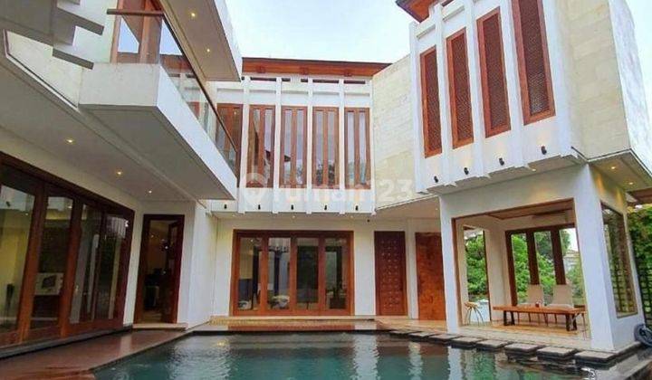 Rumah 3 Lantai Tropical Modern House Di Pondok Indah 1