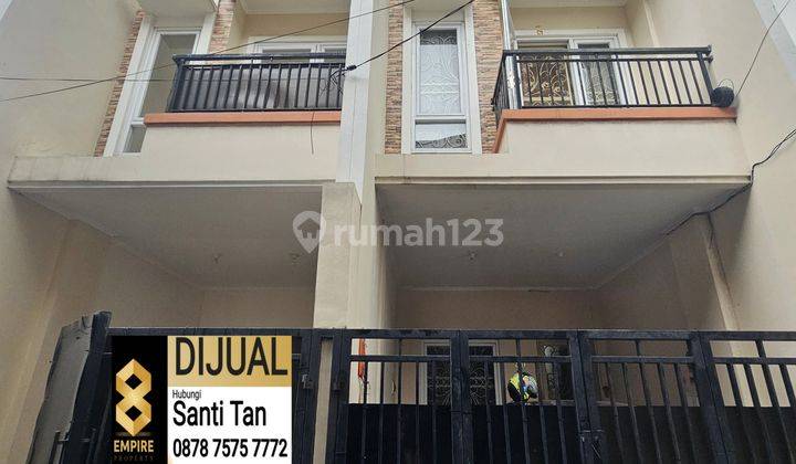 Rumah 3 Lantai Jalan 1 Mobil di Tanjung Duren Siap Huni 1