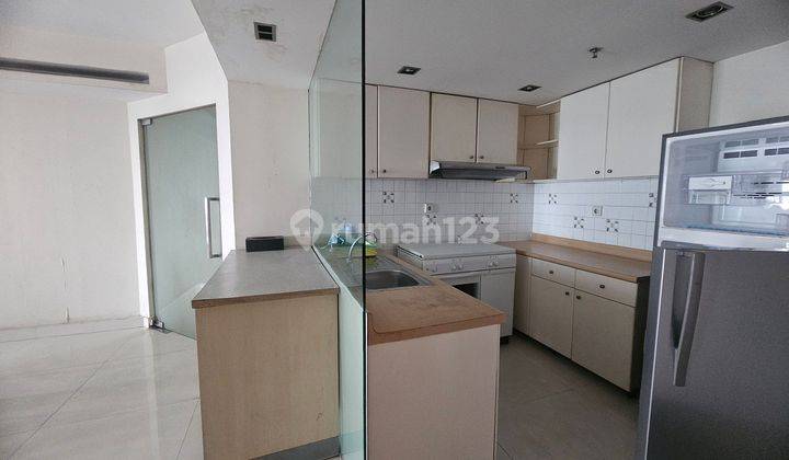 Condominium Taman Anggrek tower 4 type 2 BR Furnish  2