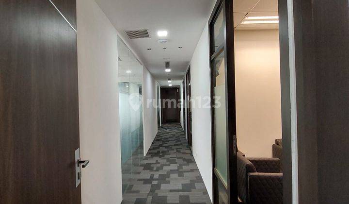 Office Space Sahid Sudirman Luas 446.4 m2 Semi Furnish  2