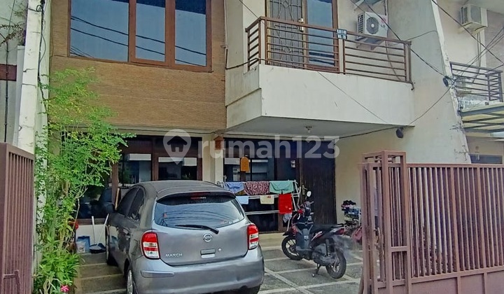 Rumah 2.5 Lantai Jalan 2 Mobil Di Duri Kepa Rumah 2.5 Lantai Jalan 2 Mobil Di Duri Kepa