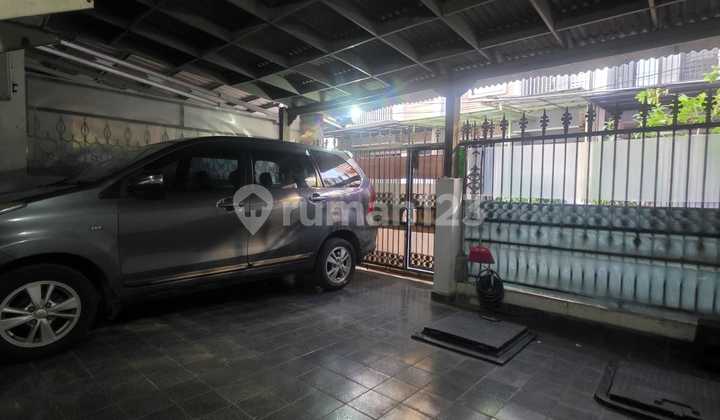 Rumah 1.5 Lantai di Jelambar Dalam Kompleks
