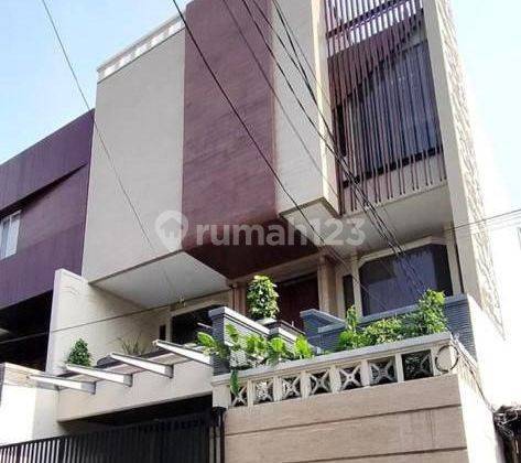 Rumah 4 Lantai Furnish Di Pluit Selatan, Penjaringan 1