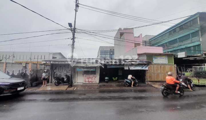Rumah Tua Hitung Tanah di Srengseng, Jakbar