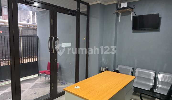 New 4-Story Boarding House with 15 Rooms in Mangga Besar 2