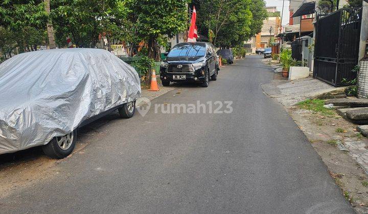 Rumah 2 Lantai Siap Huni Jalan 2 Mobil Di Tanjung Duren  2