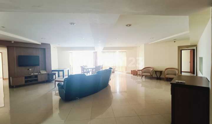 Unit Combined Condominium Taman Anggrek Type 3+3 Bedrooms Unfurnished