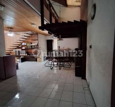 Rumah di Sunrise Garden Row Jalan 3 Mobil Lega