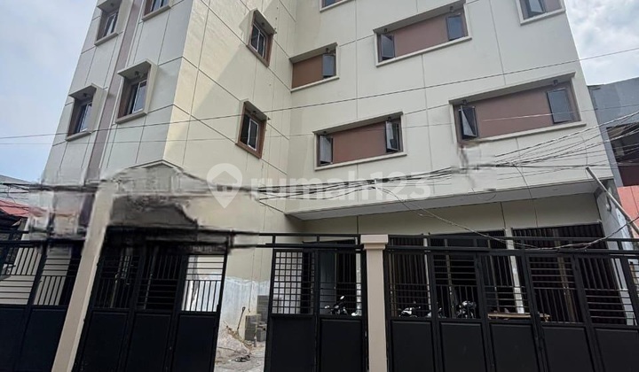 Kost Baru 4.5 Lantai 42 Kamar + 5 Kios Full Aktif di Kapuk Muara