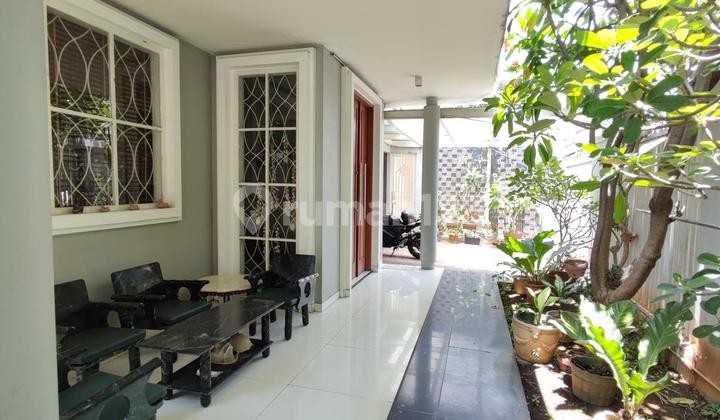 Ready-to-Occupy 2-Story House in Kudus, Menteng