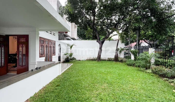 Rumah 2 Lantai Ring 1 Menteng Newly Renovated House