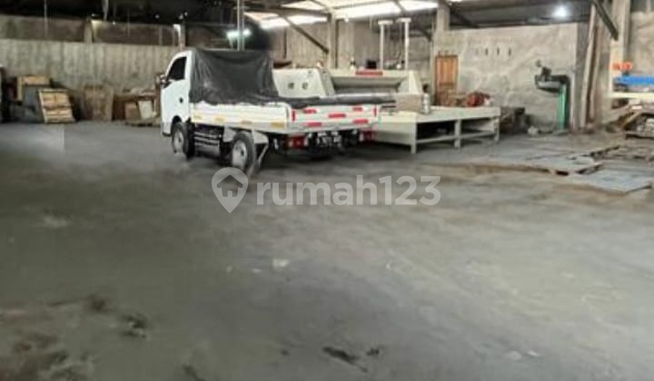 Pabrik Siap Pakai Bebas Banjir di Jembatan Dua Pabrik Siap Pakai Bebas Banjir di Jembatan Dua