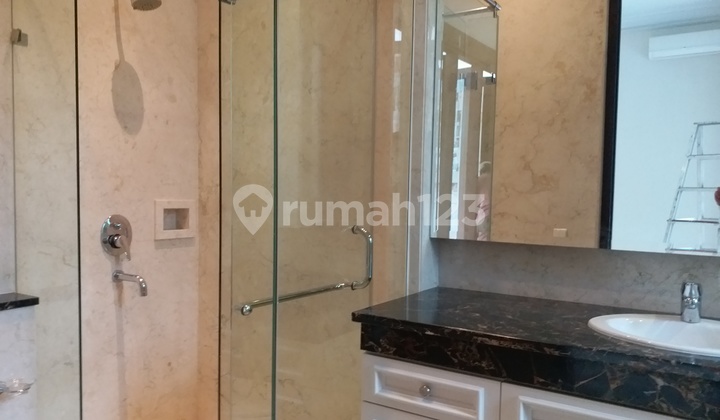 Modern Tropis Pondok Indah 2